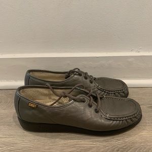 SAS Siesta Women’s Gray Leather Loafer Size 8N